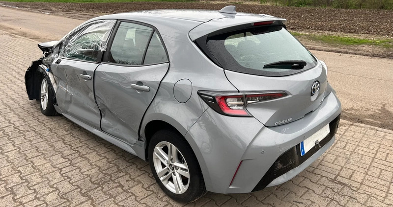 Toyota Corolla cena 37900 przebieg: 76000, rok produkcji 2020 z Chodzież małe 172